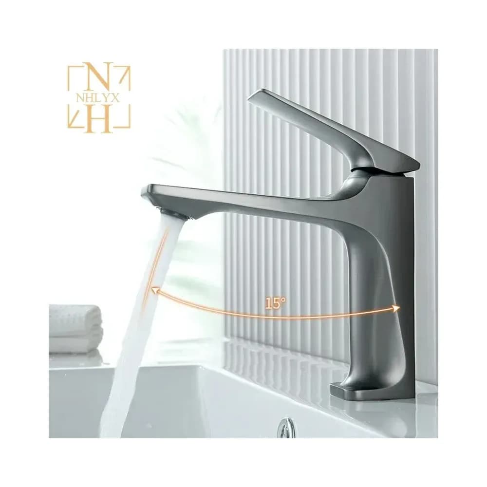 Mitigeur de lavabo moderne à noyau en laiton