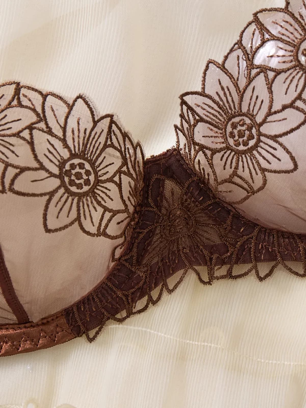 Lafis Ensemble de sous-vêtements pour femmes avec broderie florale sexy et séduisante - Ensemble de soutien-gorge et de sous-vêtements deux pièces sexy séduisant ZA825126 – photo 4