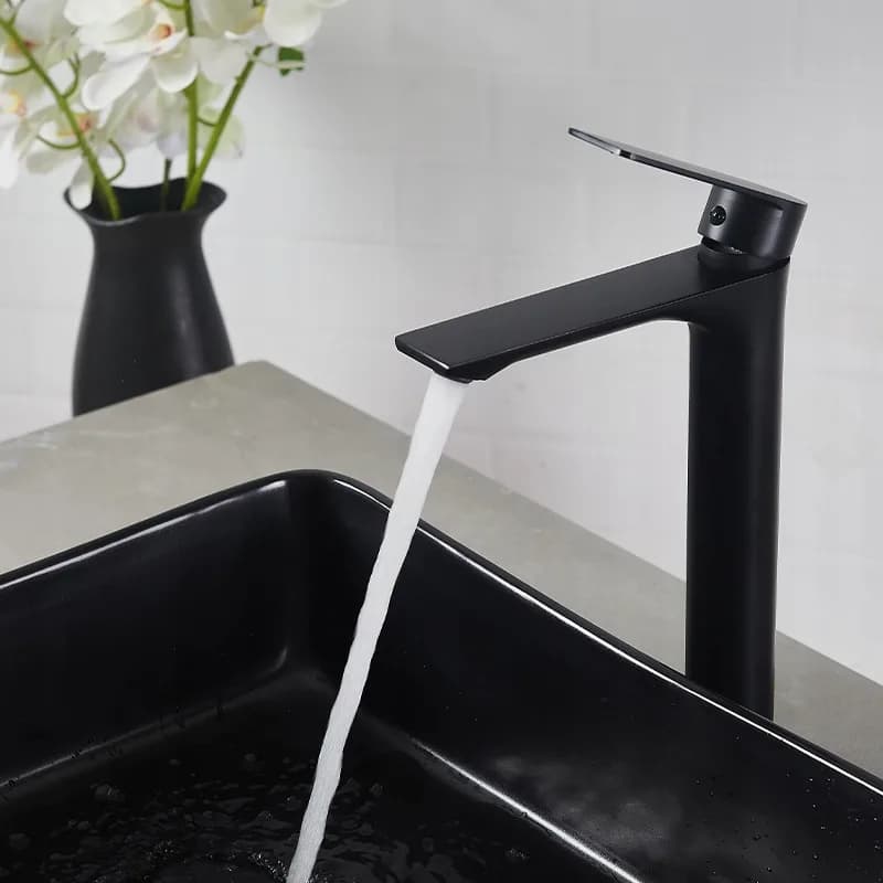 Mitigeur de lavabo haut pour vasque à poser Fargo noir – photo 4