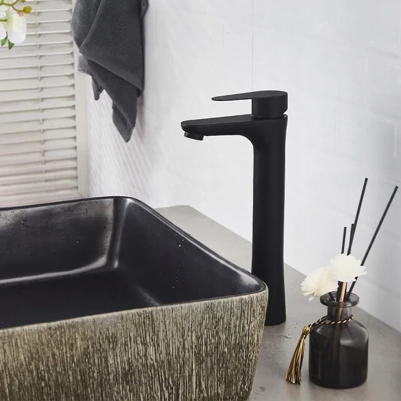 Mitigeur de lavabo pour vasque à poser avec aérateur Akron noir – photo 2