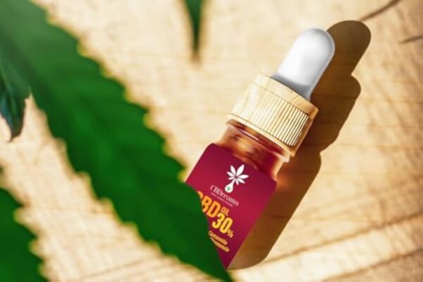 Huile CBD 30% - Huile de Chanvre Bio - Huile de CBD à la Cannelle et à la Camomille - CBD Herbe Végétalien - Huile de CDB Sans Cruauté - Usage Topique - E-Book Gratuit – Image 9