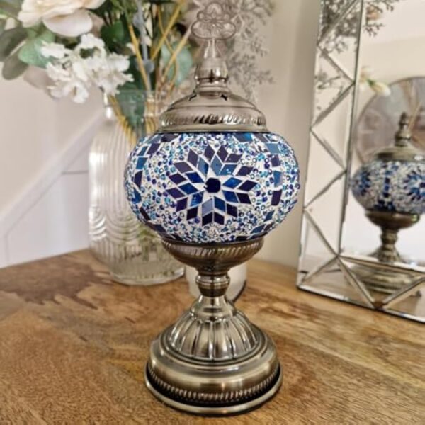 Superbe lampe de table faite à la main en bronze turc marocain arabe oriental bohémien style Tiffany mosaïque de verre Belle lampe de table Lampe de bureau Décoration d'intérieur (Bleu - A) – Image 3