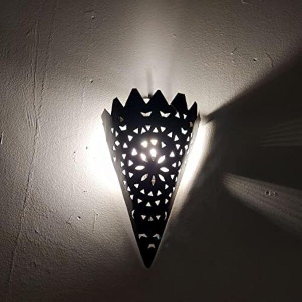 La Maison Unique: Applique murale Marocaine en Fer Forgé lampe lanterne Artisanat Maroc Décoration artisanale 2701211100